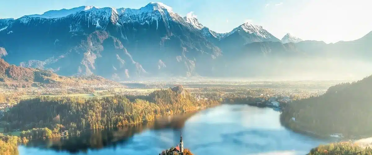 Private Lake Bled and Ljubl­jana Full Day Trip from Zagreb With Pickup