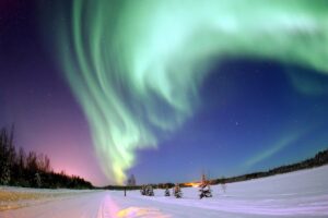 Akureyri Northern Lights Tour With Pick-up And Free Retry