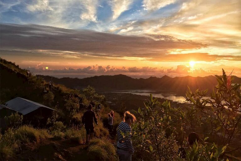 mount batur trekking