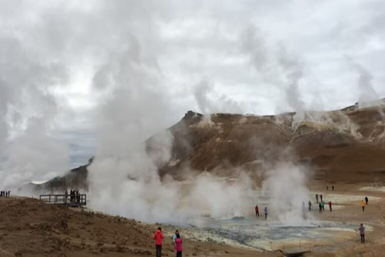 Myvatn Day tour from Akureyri