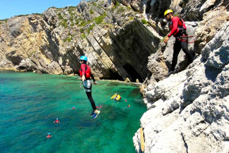 Sesimbra Coasteering