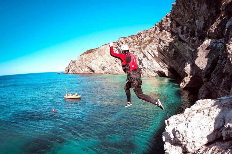Sesimbra Coasteering