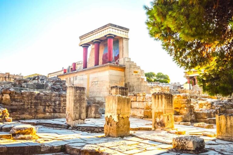 Knossos Palace Day Trip From Chania