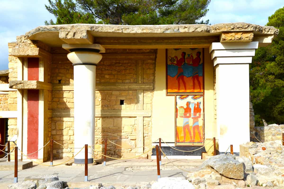 Knossos Palace Day Trip From Chania