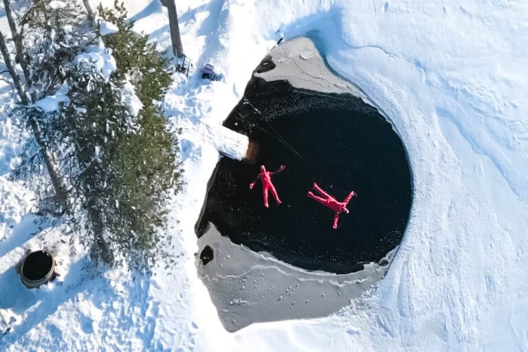 Rovaniemi: Ice Floating